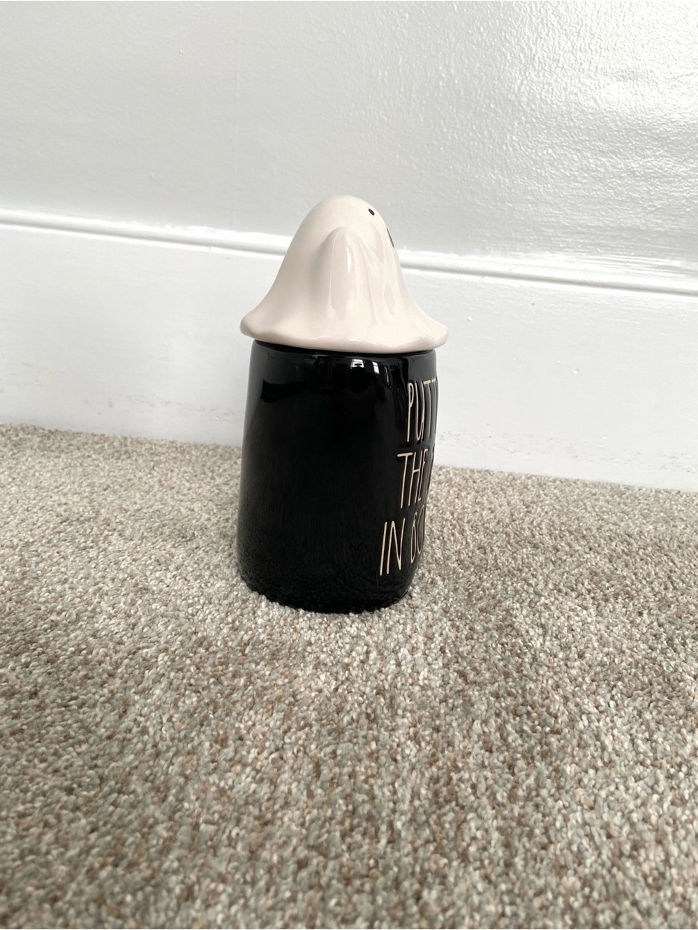 NWOT Rae Dunn "PUTTING THE BOO IN BOOTY" Mug with Ghost Topper - Picture 7 of 12
